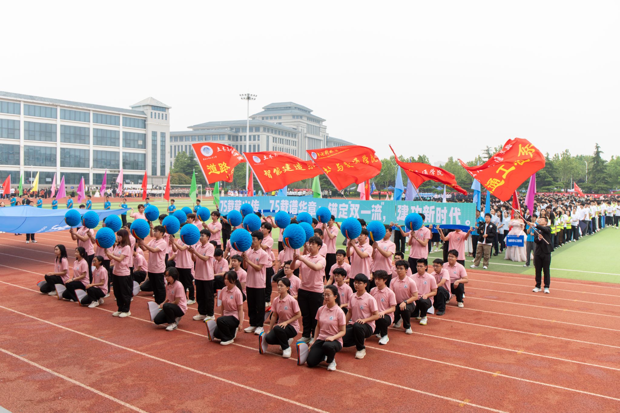 【组图】乐鱼真人体育娱乐新手怎么玩举