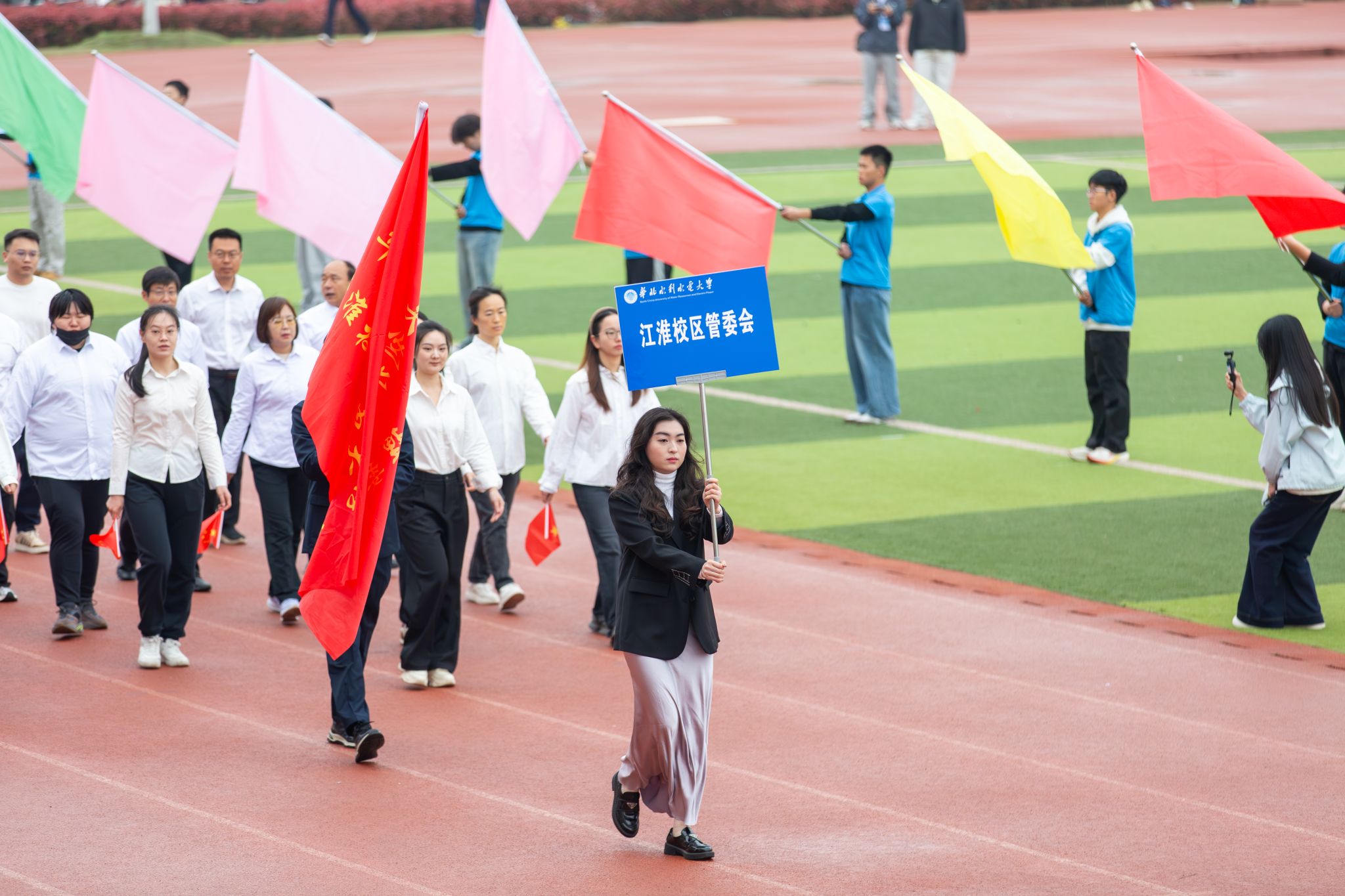 【组图】乐鱼真人体育娱乐新手怎么玩举