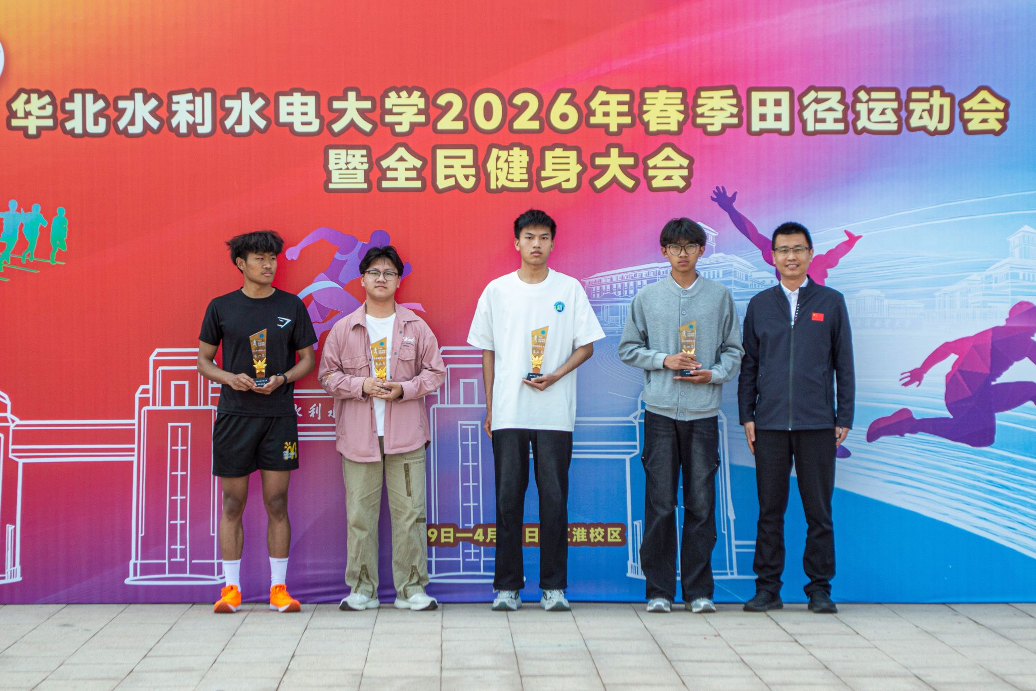 【组图】乐鱼真人体育娱乐新手怎么玩举