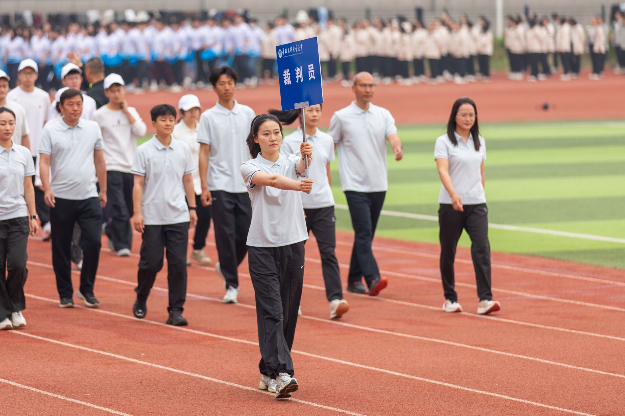 乐鱼真人体育娱乐新手怎么玩龙子湖校区